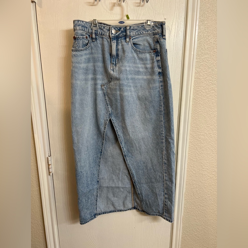 American Eagle Low Rise Maxi Skirt Denim Light Wash
